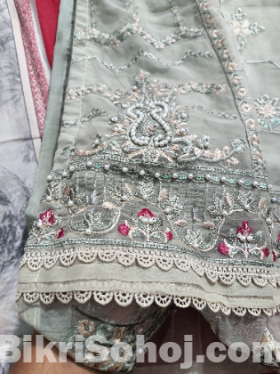 পাকিস্তানি অরগানযা থ্রিপিস